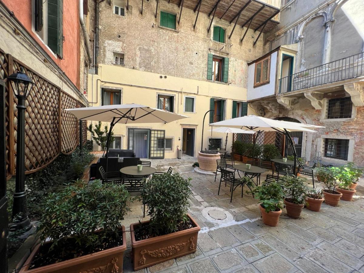 Corte Del Doge Di Rialto Venedig Exteriör bild